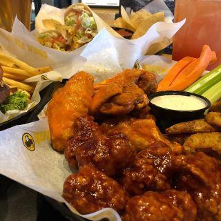 Buffalo Wild Wings - Lake Orion