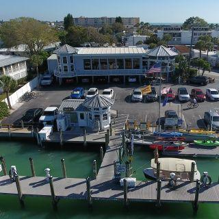 Crow's Nest Restaurant, Tavern & Marina