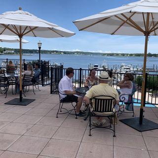 The Dining Room - Molly Pitcher Inn