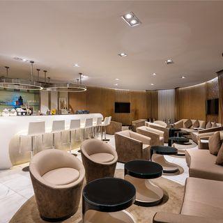 Omede Lounge - Holiday Inn AlSeeb Muscat