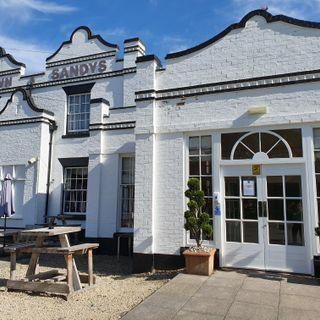 Crown and Sandys Arms