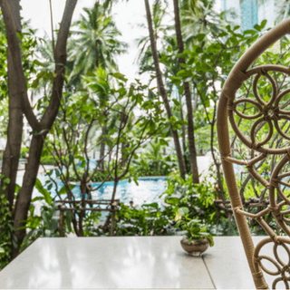 Flow Oasis Pool Lounge - Chatrium Residence Sathon Bangkok