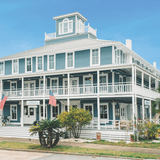 Franklin Café at the Gibson Inn