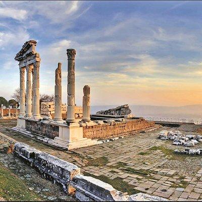 Pergamon Tour