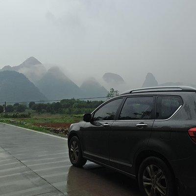 Private car from Yangshuo Hotel to Guilin airport (KWL)