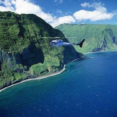 West Maui and Molokai Special 45-Minute Helicopter Tour