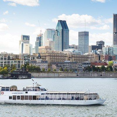 Le Bateau-Mouche Sightseeing Cruise in Montreal