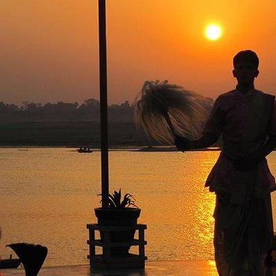 Varanasi Morning Boat Tour [RowBoat]