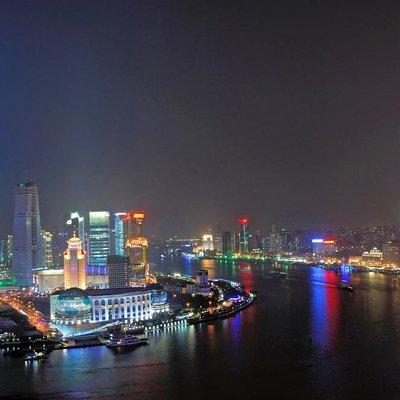 Huangpu River Cruise and Bund City Lights Evening Tour of Shanghai