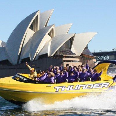 30-Minute Sydney Harbour Jet Boat Ride on Thunder Twist