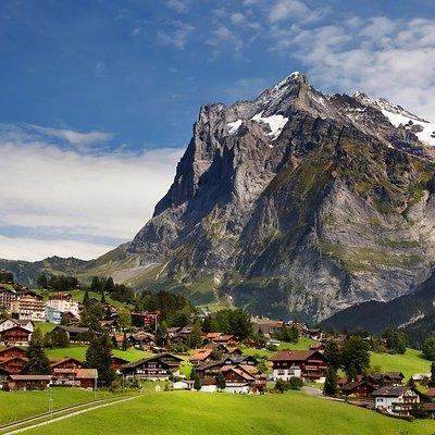 Swiss Alps: Interlaken and Grindelwald Day Trip from Zurich