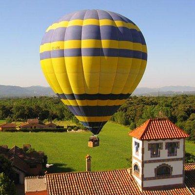 Balloon Ride over Catalonia with optional Pick-up from Barcelona