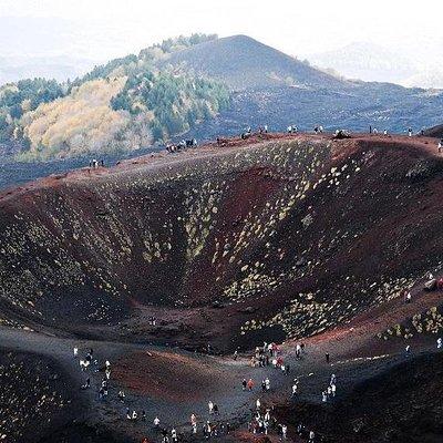 Private tour of Etna and Winery Visit with Food and Wine Tasting from Taormina