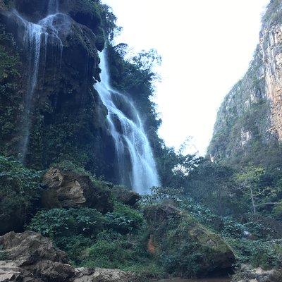 Aguacero Waterfall and La Venta River Canyon - Ocote Biosphere Reserve