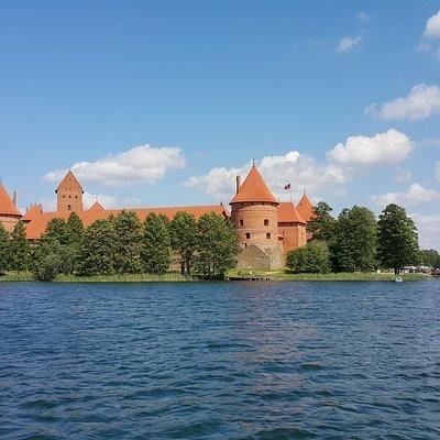 Tour out of Vilnius: Paneriai holocaust park, Trakai, Kaunas