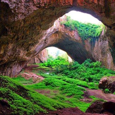 3 Caves tour - Saeva dupka , Eyes of God cave & Devetashka Cave