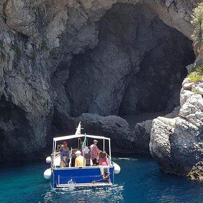 Taormina and Isola Bella Day Tour Including Boat Tour