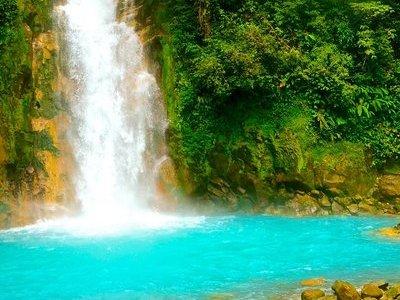 Rio Celeste Hiking, Sloth Sanctuary & Llanos de Cortes Waterfall Tour