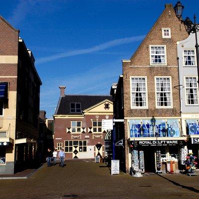 Walking Tour of Delft - The City of Orange and Blue