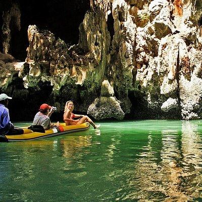 Hong by Starlight Sea Cave Kayaking and Loy Krathong Floating