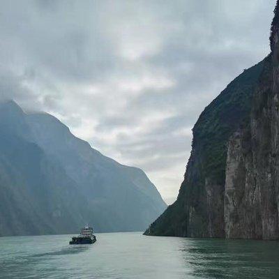 Yangtze River Cruise from Yichang to Chongqing Upstream in 5 Days 4 Nights