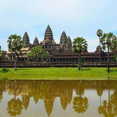 2-Day Angkor Wat Tour from Bangkok