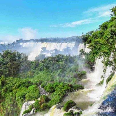 Private Full-Day Iguazu Falls Tour with Airfare from Buenos Aires