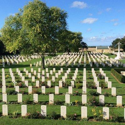 D-Day private tour Juno Beach departing Caen with audio guide. 2Pers. minimum