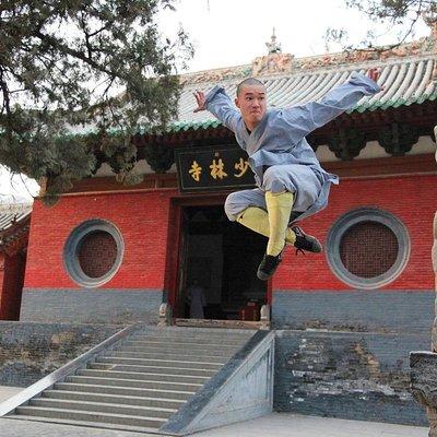 Private Day Tour to Shaolin Temple from Zhengzhou with Flexiable Departure Time