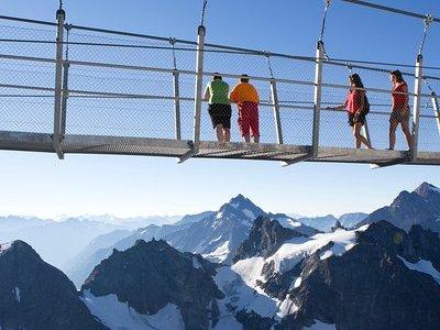 Mt Titlis Glacier Paradise Tour from Zurich With Lucerne