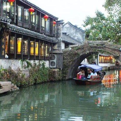 Suzhou Private Transfer to Zhouzhuang Water Town with Shanghai Drop-off Option