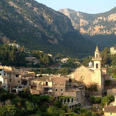 Palma de Mallorca Shore Excursion: Private Tour of Valldemossa, Soller and Serra de Tramuntana