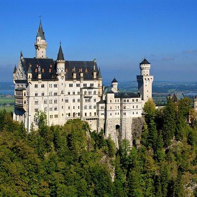 Neuschwanstein Castle and Linderhof Palace Day Trip from Munich