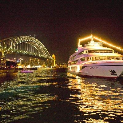 Sydney Harbour Starlight Dinner Cruise