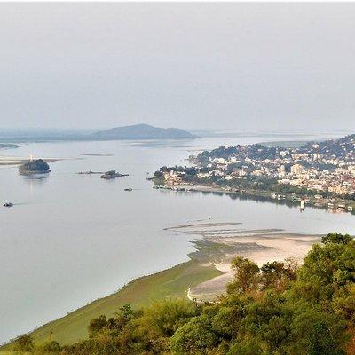 Guwahati Day Tour with Assamese Lunch and Sunset River Cruise