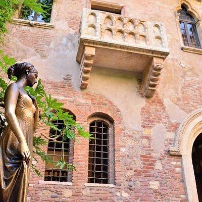 Fascinating Verona: in the Footprints of Romeo and Juliet