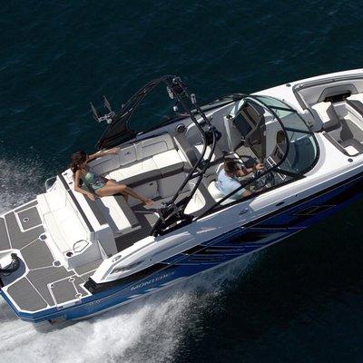 Luxury Private Boat Charter