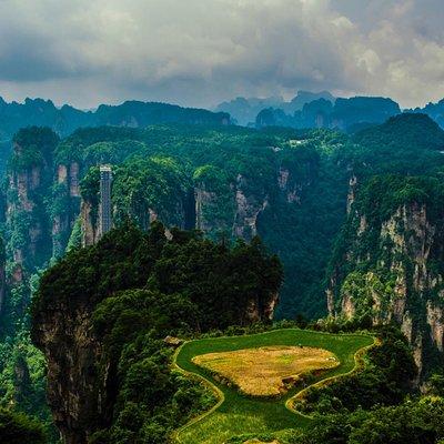 Private 2-Day Tour Combo Package: Zhangjiajie Avatar and Tianmen Mountain