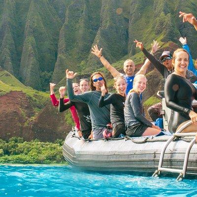 Half-Day Raft and Snorkel Adventure to Na Pali