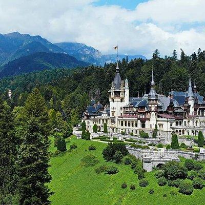  Dracula's Castle, Peles Castle and Brasov - Private Day Trip from Bucharest