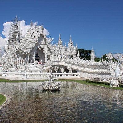 ChiangRai oneday from ChiangMai!! White temple+Black+Blue + (Longneck village)