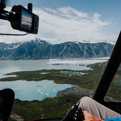 Extended Bear Glacier Scenic Flight