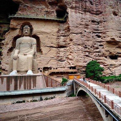 Lanzhou Private Day Tour to Liujia Gorge and Binglingsi Grottoes