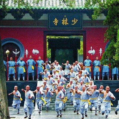  2-Day In-depth Shaolin Temple Discovery Tour from Jinan with Accommodation