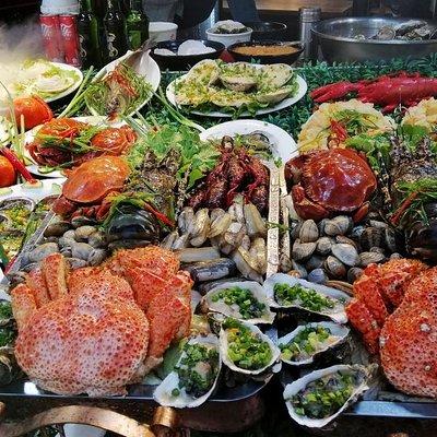 4-Hour Xiamen Private Local Food Market Experience