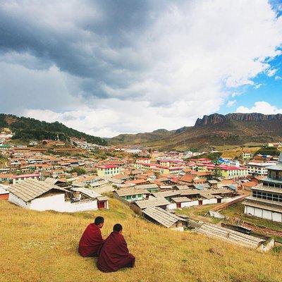 2-Day Lanzhou Private Trip to Bingling Temple and Labrang Monastery