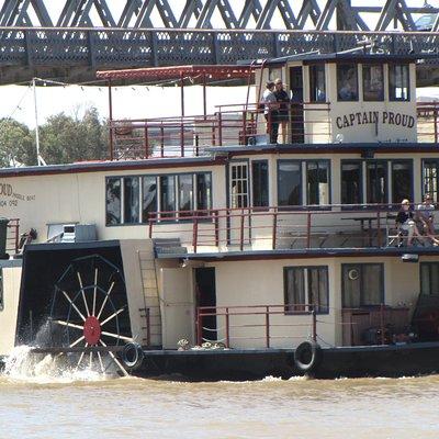 Adelaide Hills Tour with River Murray Lunch Cruise
