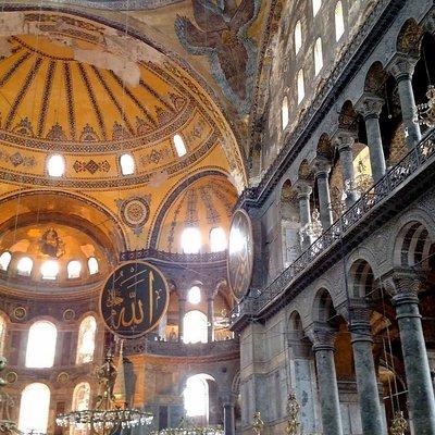 Istanbul Guided Tour Hagia Sophia, Topkapi, Cistern with Tickets