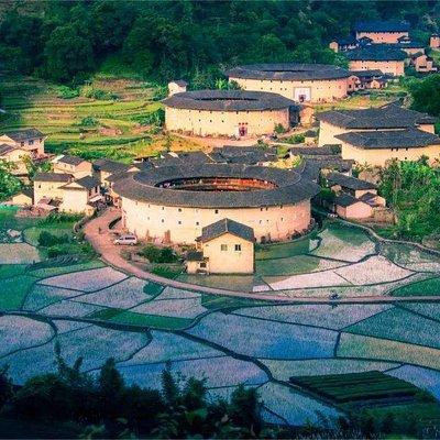 Private Transfer to Tianluokeng Tulou and Hekeng Hakka Tulou from Xiamen City 
