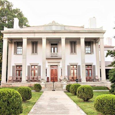 Belle Meade Guided Mansion Tour with Complimentary Wine Tasting